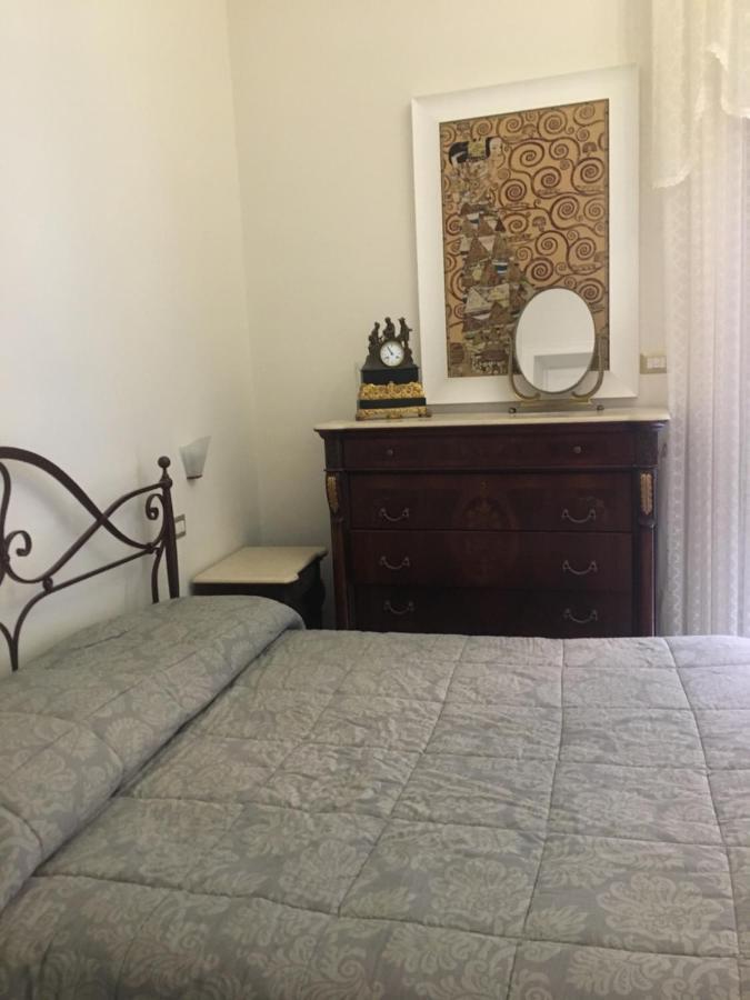 Bed and Breakfast Ciro A Maschio Angioino Neapel Exterior foto