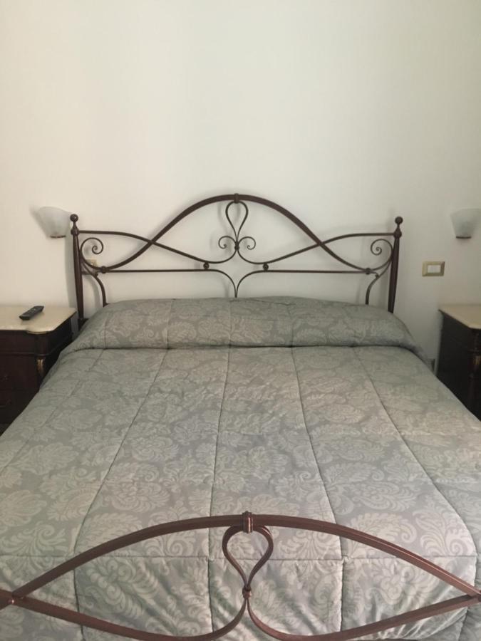 Bed and Breakfast Ciro A Maschio Angioino Neapel Exterior foto